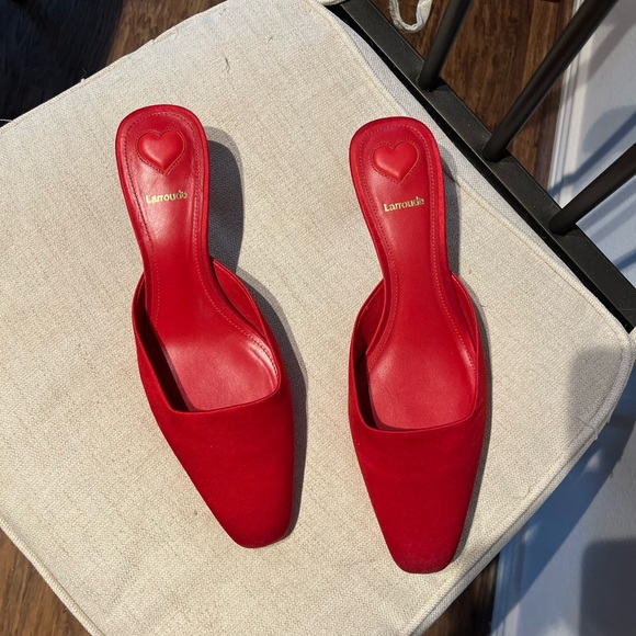 Larroude red satin kitten heel - Picture 2 of 3